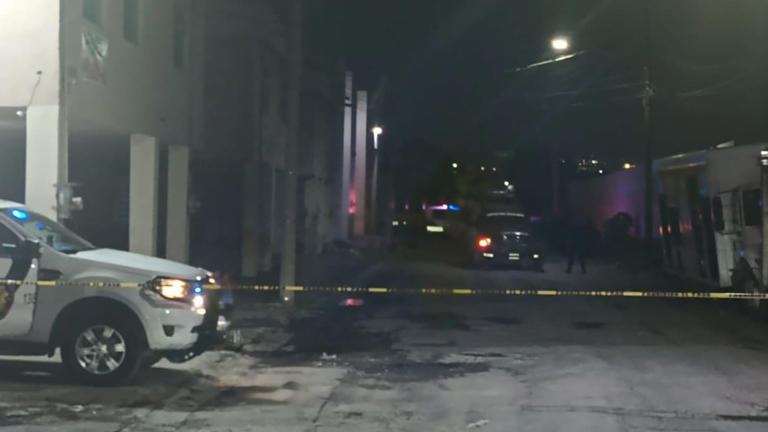 Hombre es asesinado a balazos en la colonia Mirasol en Monterrey