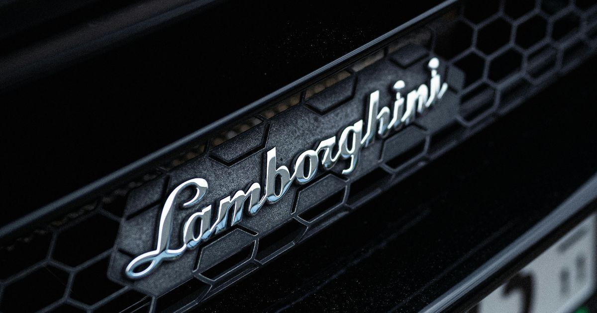 Une Lamborghini flashée à 206 km/h sur l’A40, le conducteur suisse ...