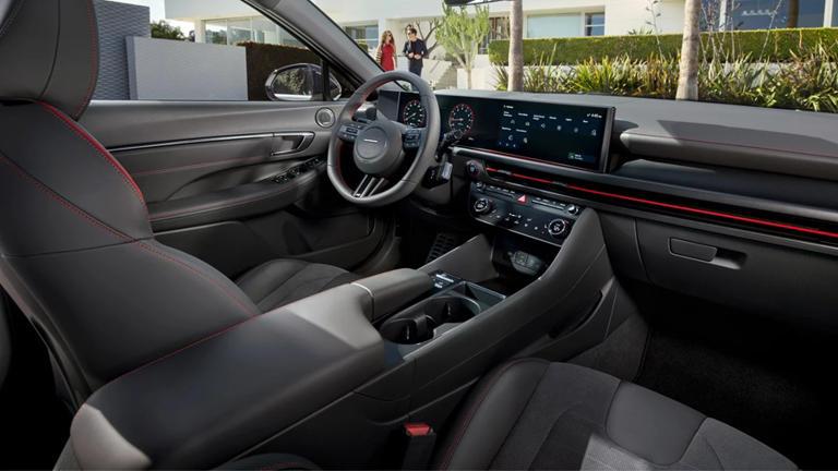 ¿Cuáles son los 5 autos del 2026 con la cabina más silenciosa por menos ...