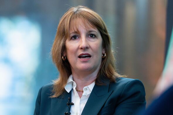 Rachel Reeves savaged as £3,000 of taxpayer money spent on painting of her