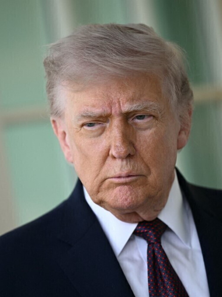 L'ira di Trump contro il Wall Street Journal: "Non sono un babbeo"