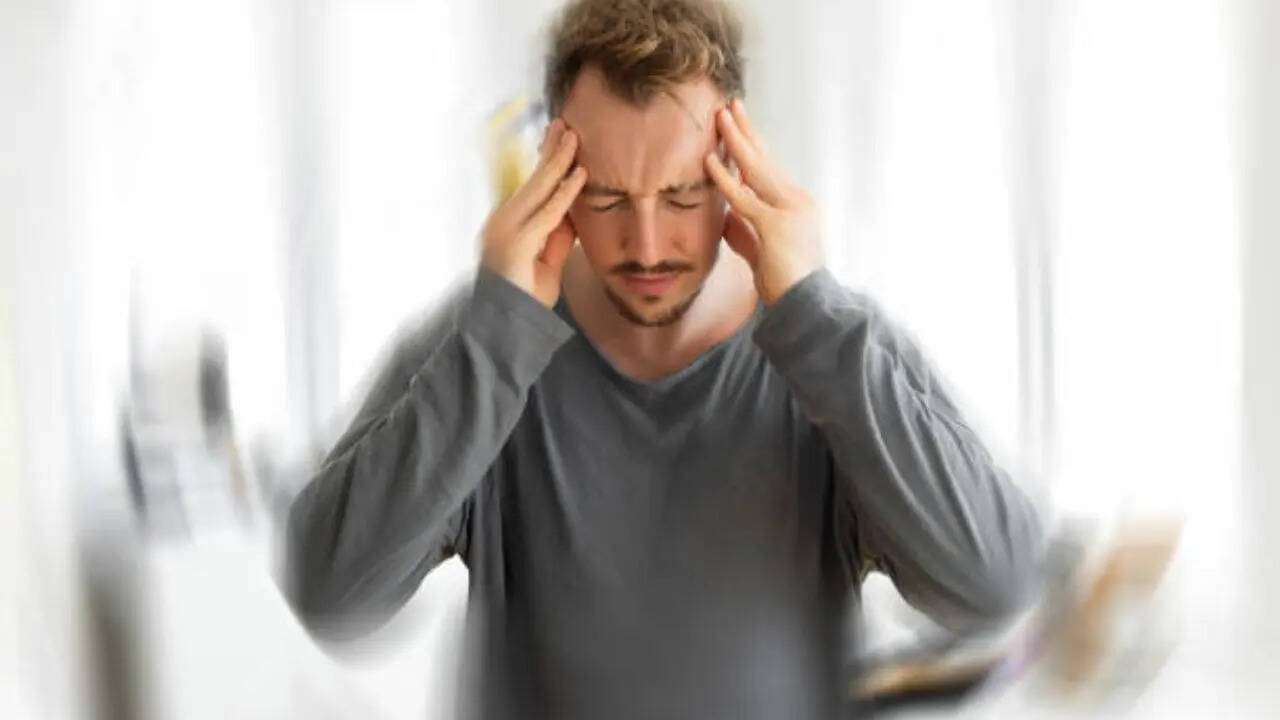 The 5 dos and don’ts when you spot someone having a stroke