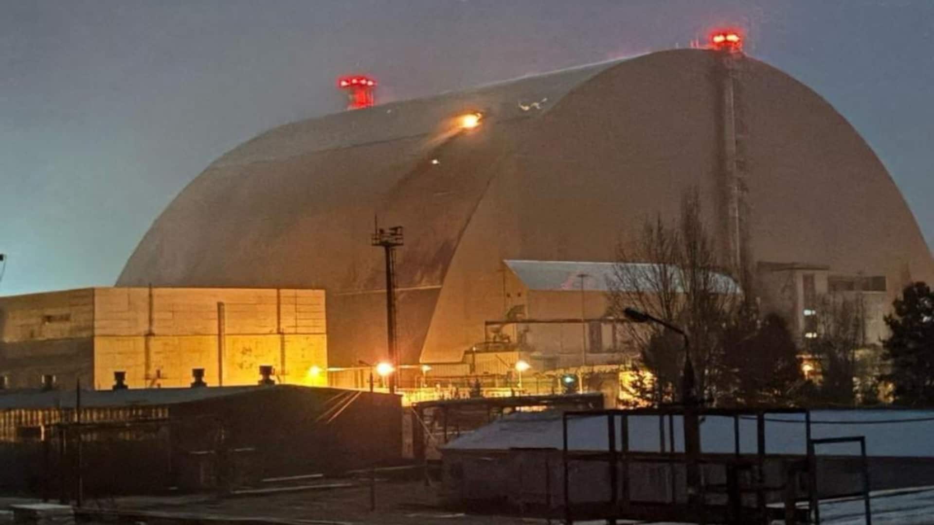 Russland lässt Raketen nahe Tschernobyl fliegen – Kiew warnt vor Atomunfall