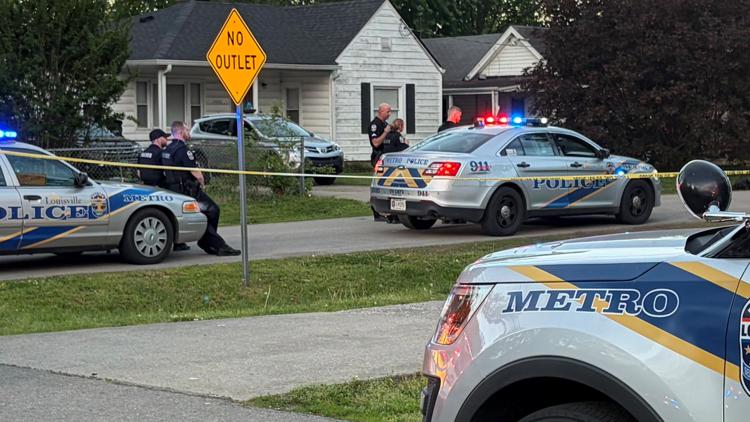 Man found dead in roadway after shooting in PRP, police say