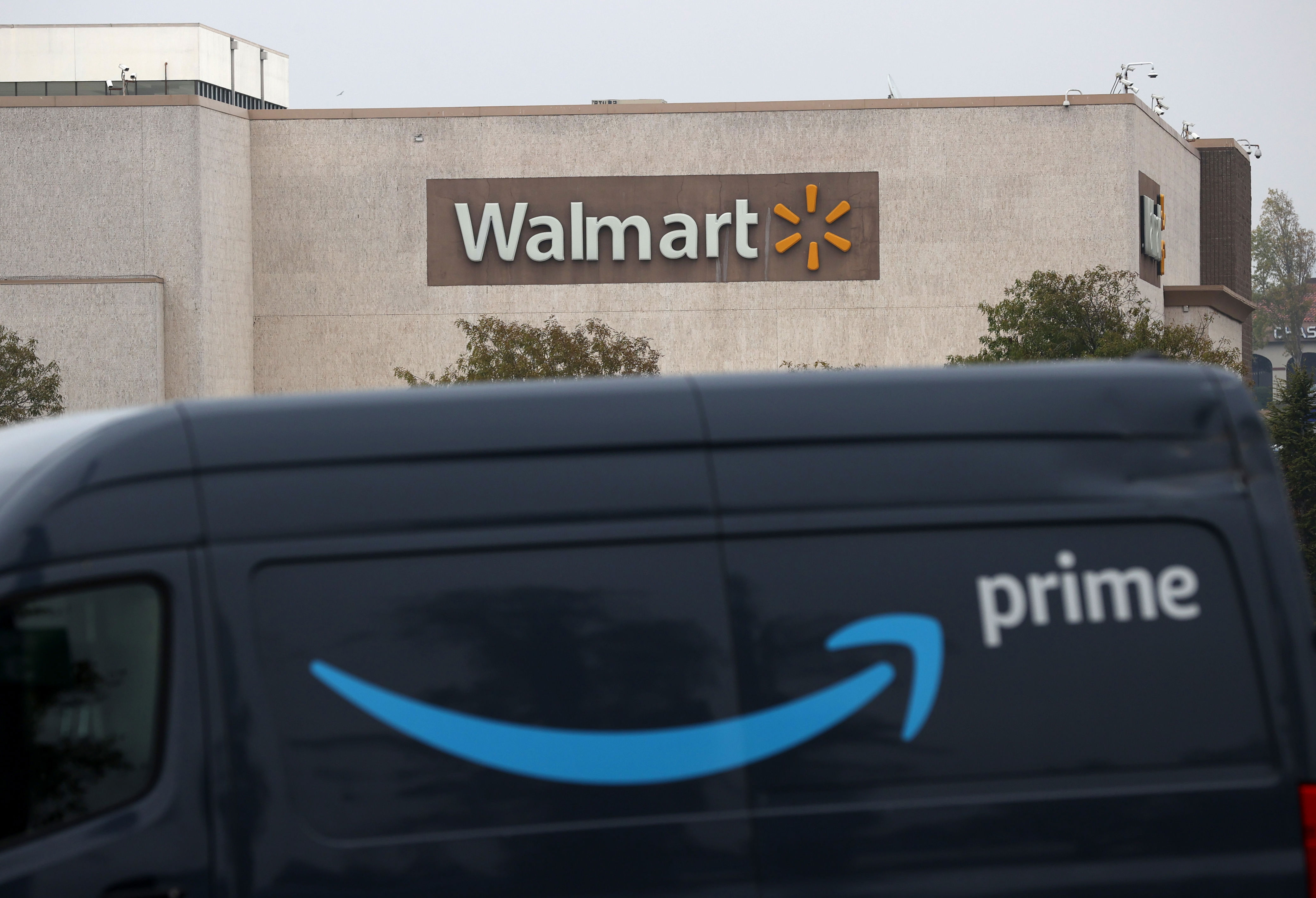 Amazon accused of pressuring Walmart and Target to raise prices