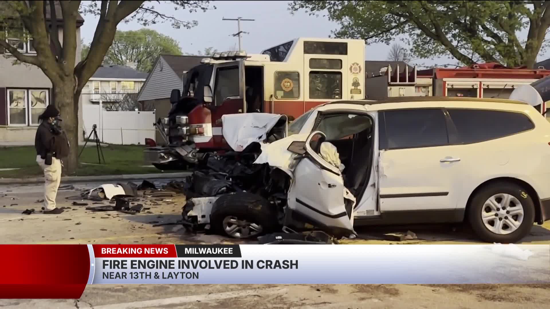 Two people hurt, Milwaukee Fire Department engine totaled in crash