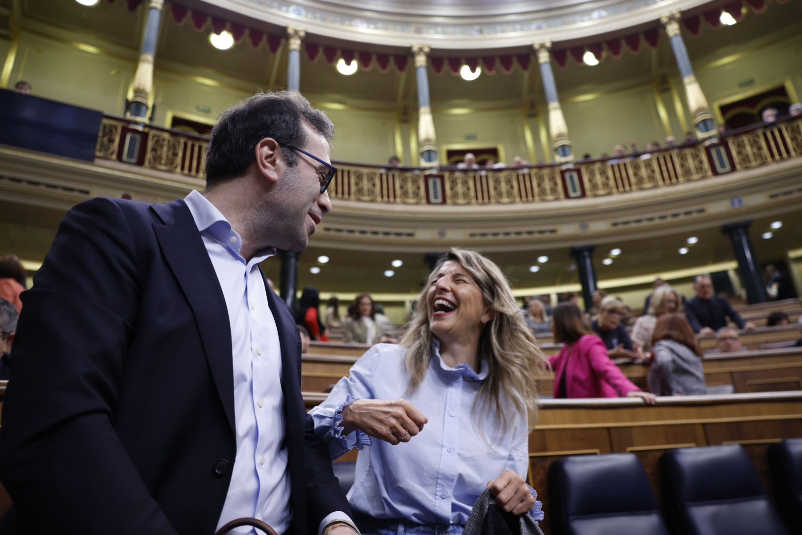 Los acuerdos del PP y Vox dan aire a Sánchez, pero Junts le lanza un ...