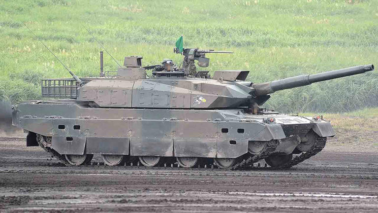 Explosion in Type 10 tank kills three soldiers during training in Japan