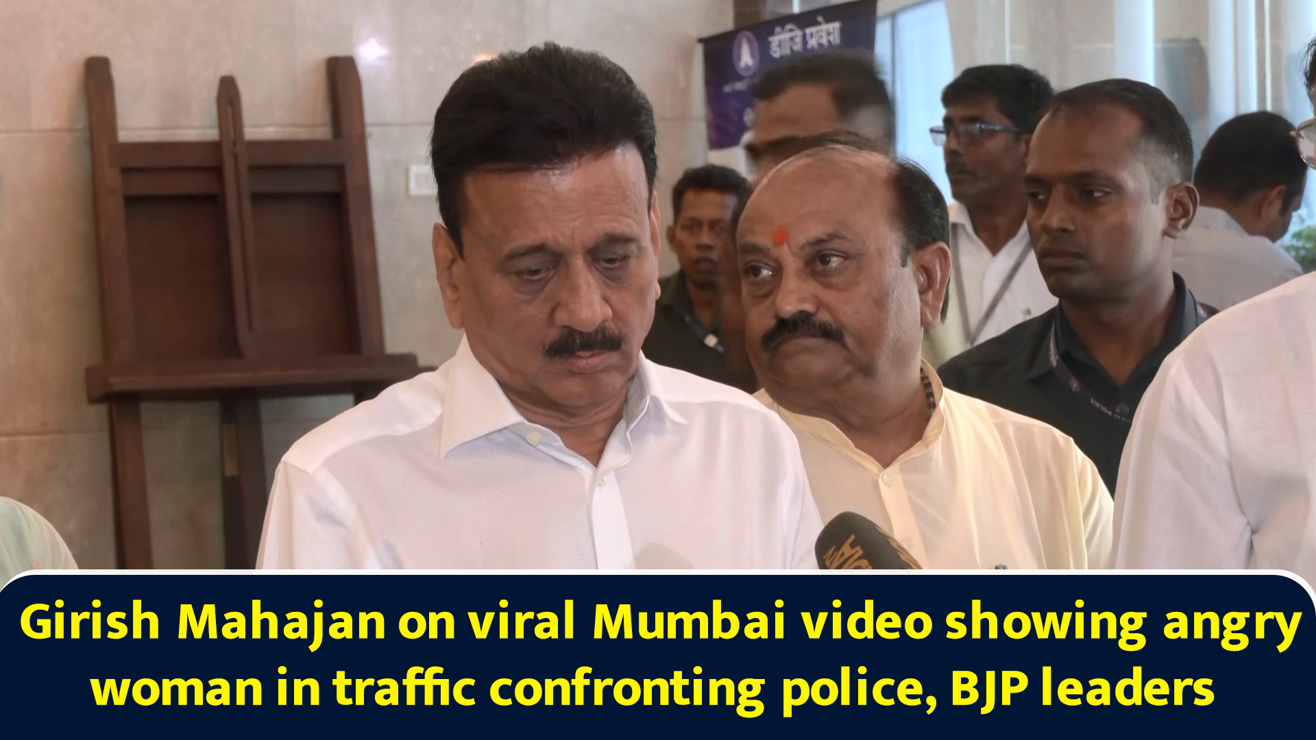 Girish Mahajan on viral Mumbai video showing angry woman in traffic ...
