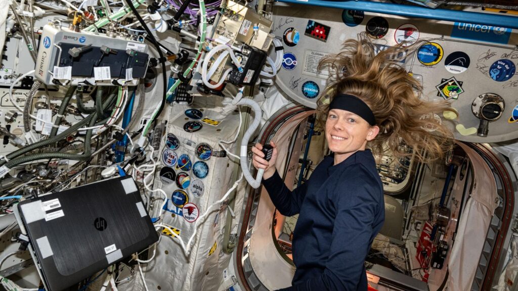 Risque d’explosion, prises modifiées : le défi des nouveaux PC de l’ISS ...