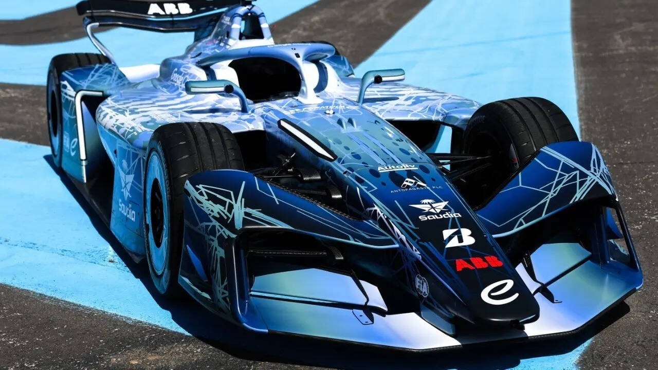 Formula E and FIA unveil GEN4 car on track; Jeff Dodds calls it “a bold ...
