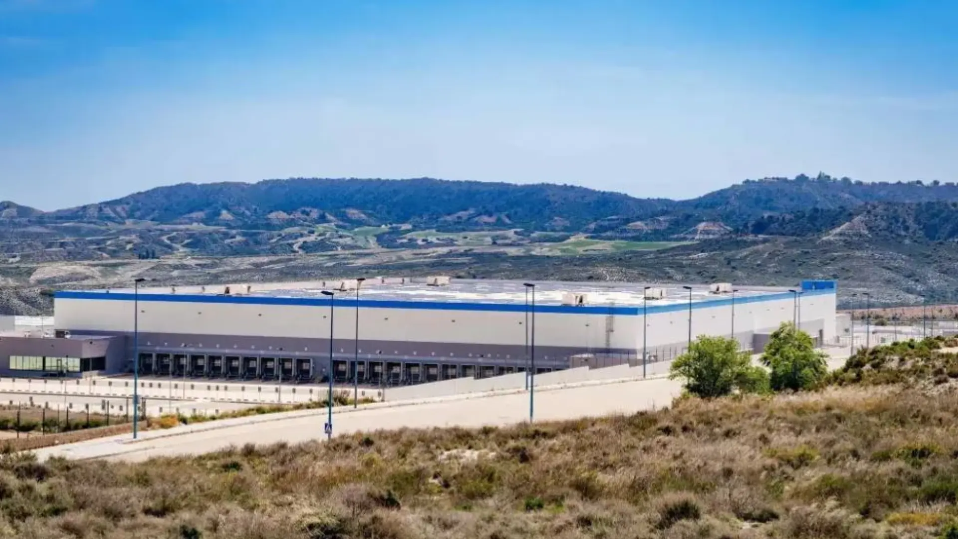 Amazon invierte 100 millones de euros en la apertura de su primer ...