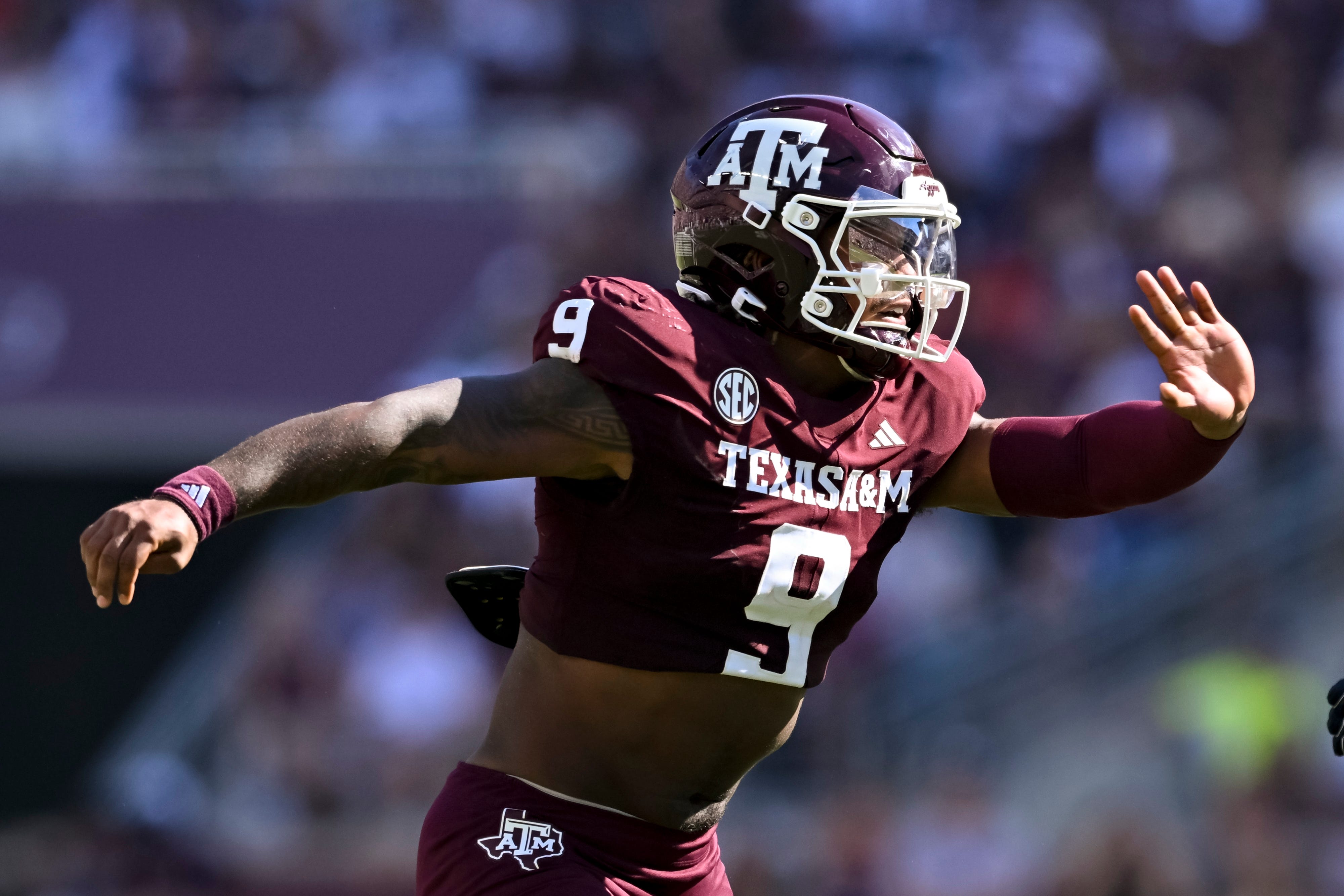NFL draft profile: Texas A&M DE gaining steam ahead of first round