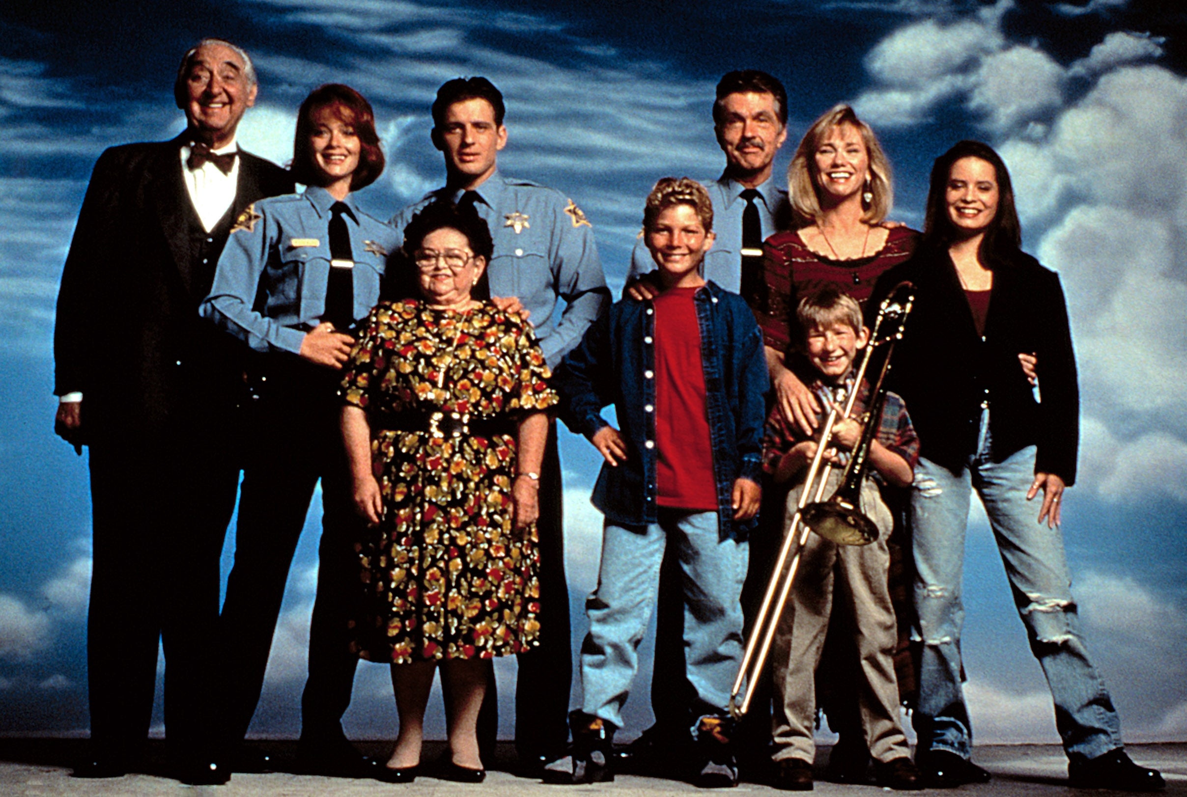 People are sharing the most forgotten '90s TV shows, and, wow, core ...