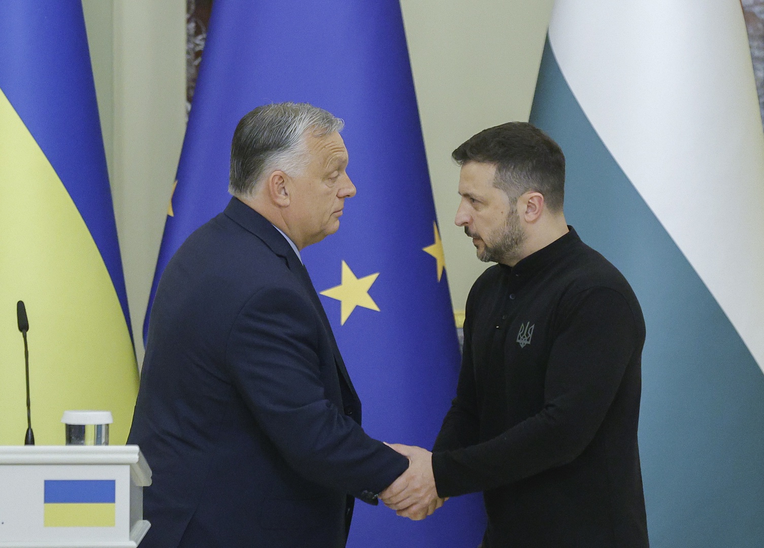 La UE aprueba el préstamo a Ucrania y las sanciones a Rusia tras ...