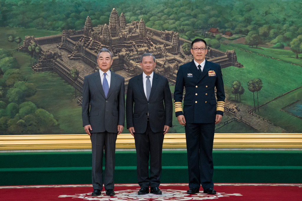 China's foreign and defense ministers meet with Cambodian counterparts ...