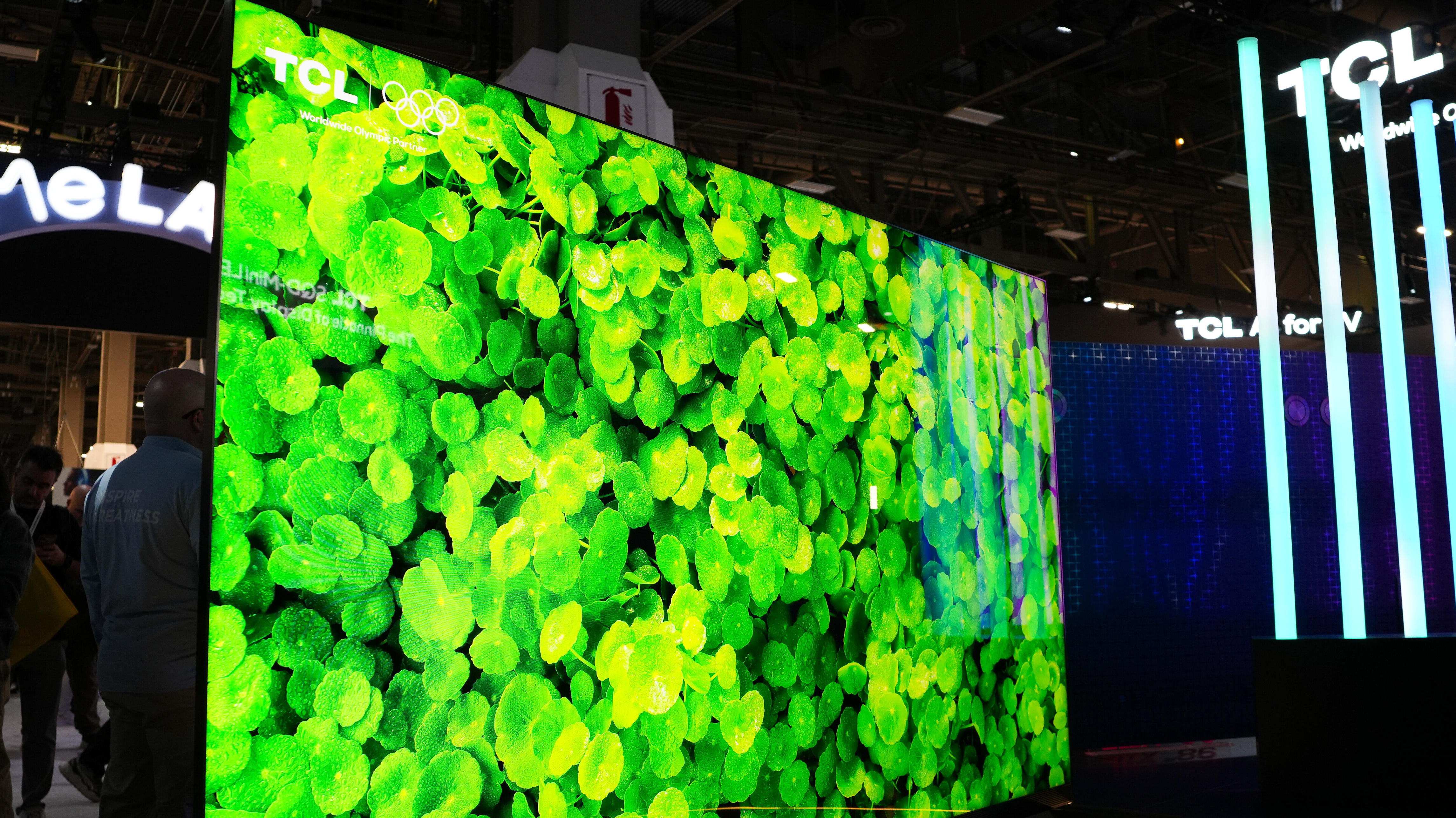 Why TVs look bright and vibrant in stores, but dull in your living room ...