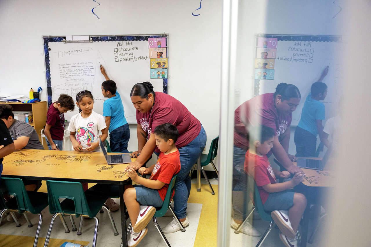 Inside North East ISD's moonshot to train the next generation of teachers