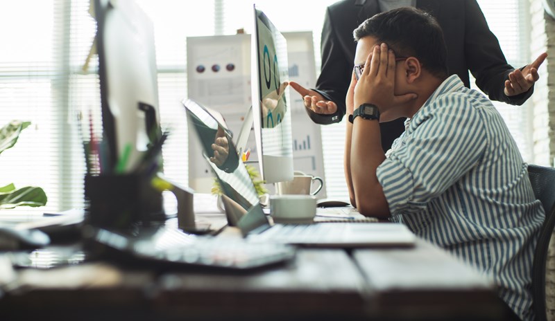 Employee is painted as a workplace villain after criticizing boss' plan ...