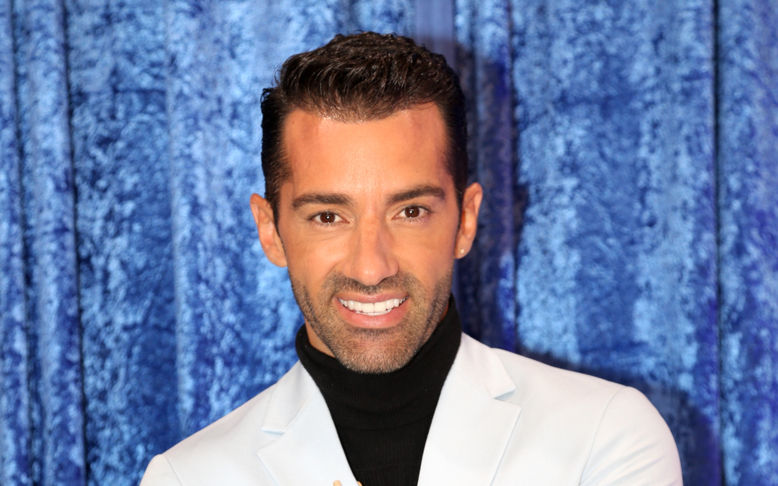 Toni Costa revela sus planes de casarse con Mimi Ortiz