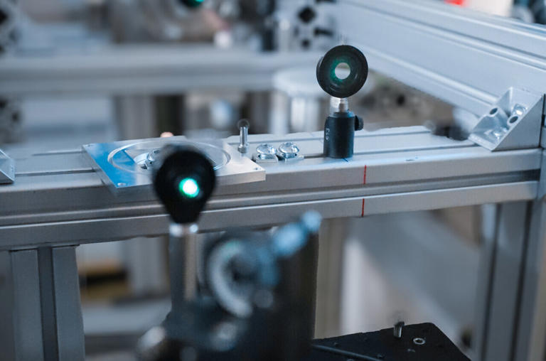 Laser-plasma 'mirror' unlocks a new path to extreme light intensities
