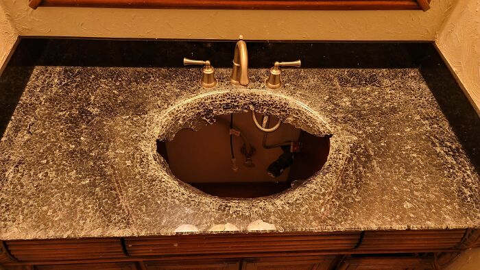 69 Expensive Fails That Hurt So Bad To Look At, You May Physically Feel It