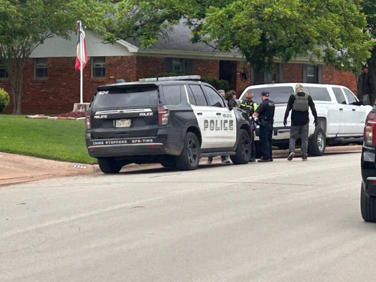 SWAT arrests at least 1 in south Abilene, school placed on lockout as ...