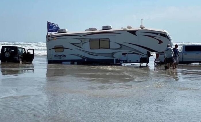 69 Expensive Fails That Hurt So Bad To Look At, You May Physically Feel It