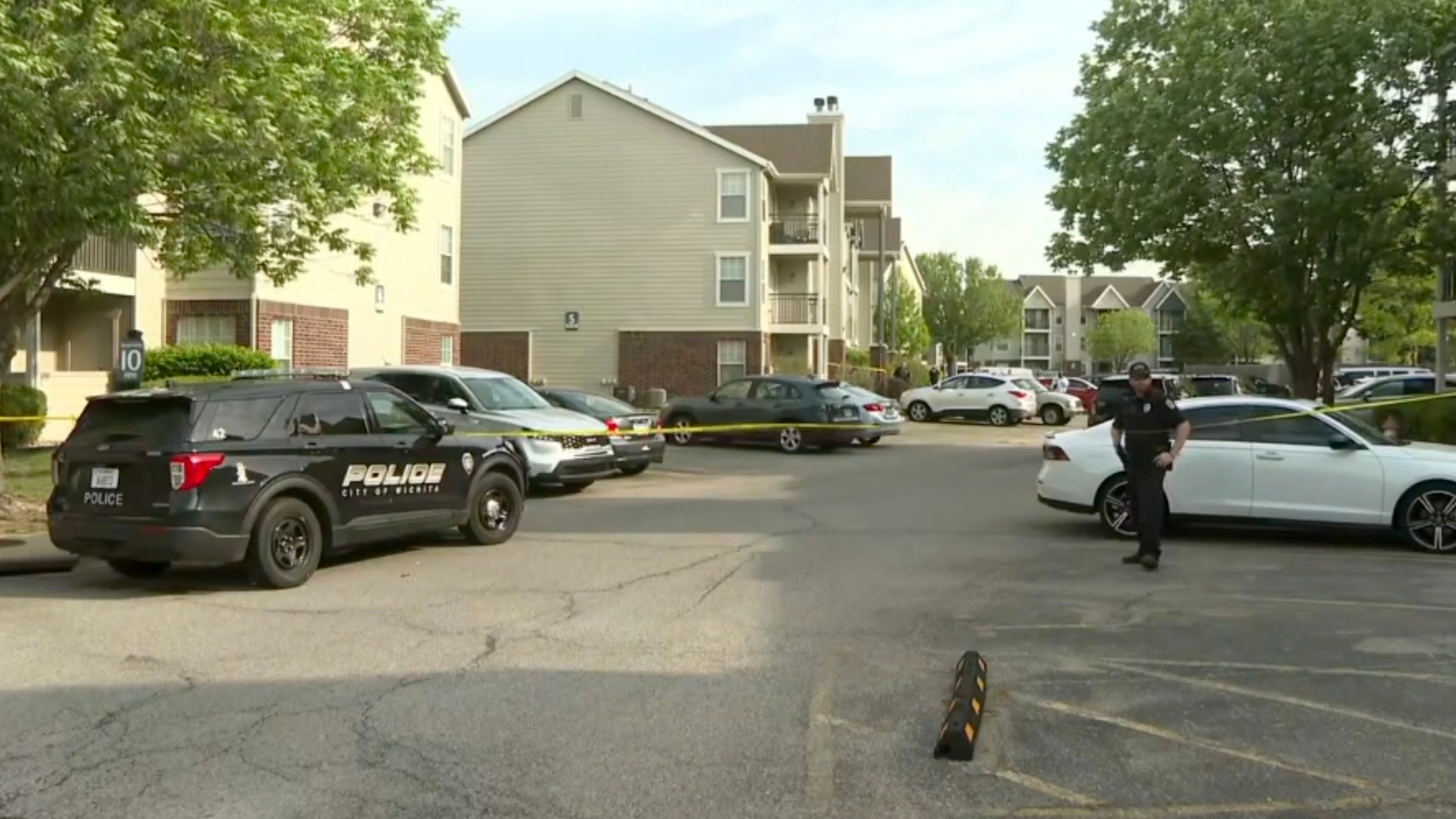 Estranged husband charged with murder in fatal shooting of 25-year-old ...