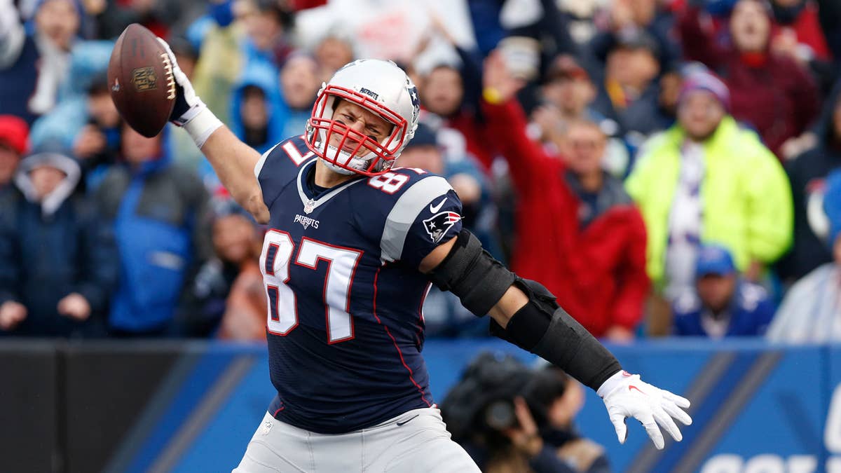 These are the 10 best tight end seasons in fantasy football history