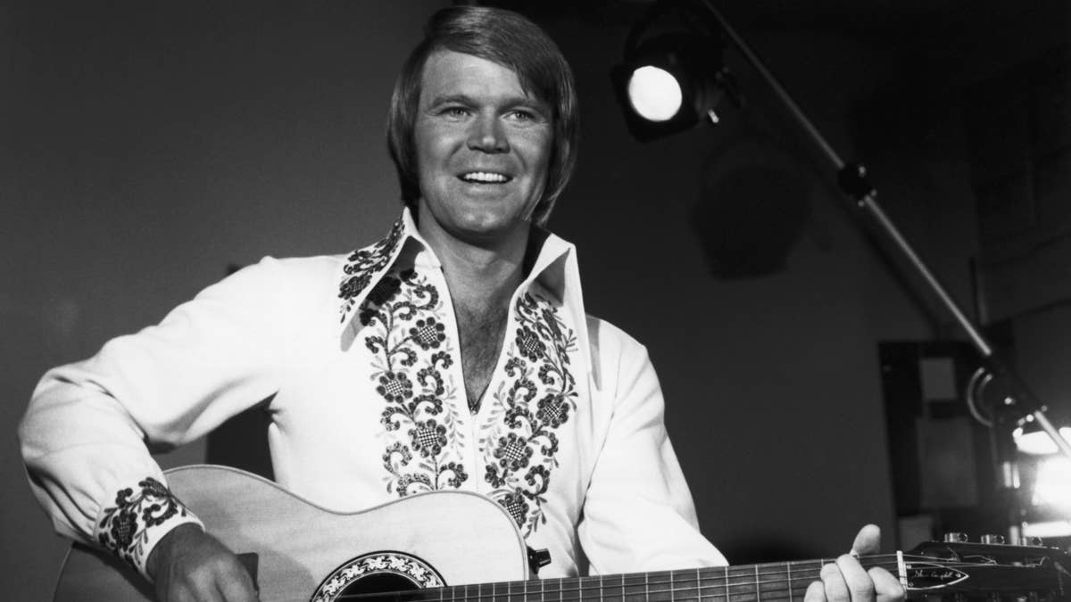 Country singer who was born today didn’t have a say until this Grammy hit