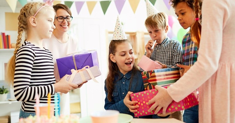 Moms face off at 11-year-old's birthday party after one entitled parent ...