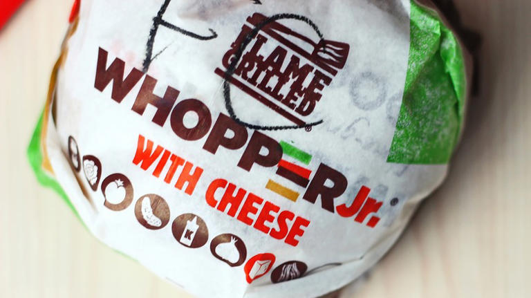 What's the difference between a Burger King Whopper and a Whopper Jr?