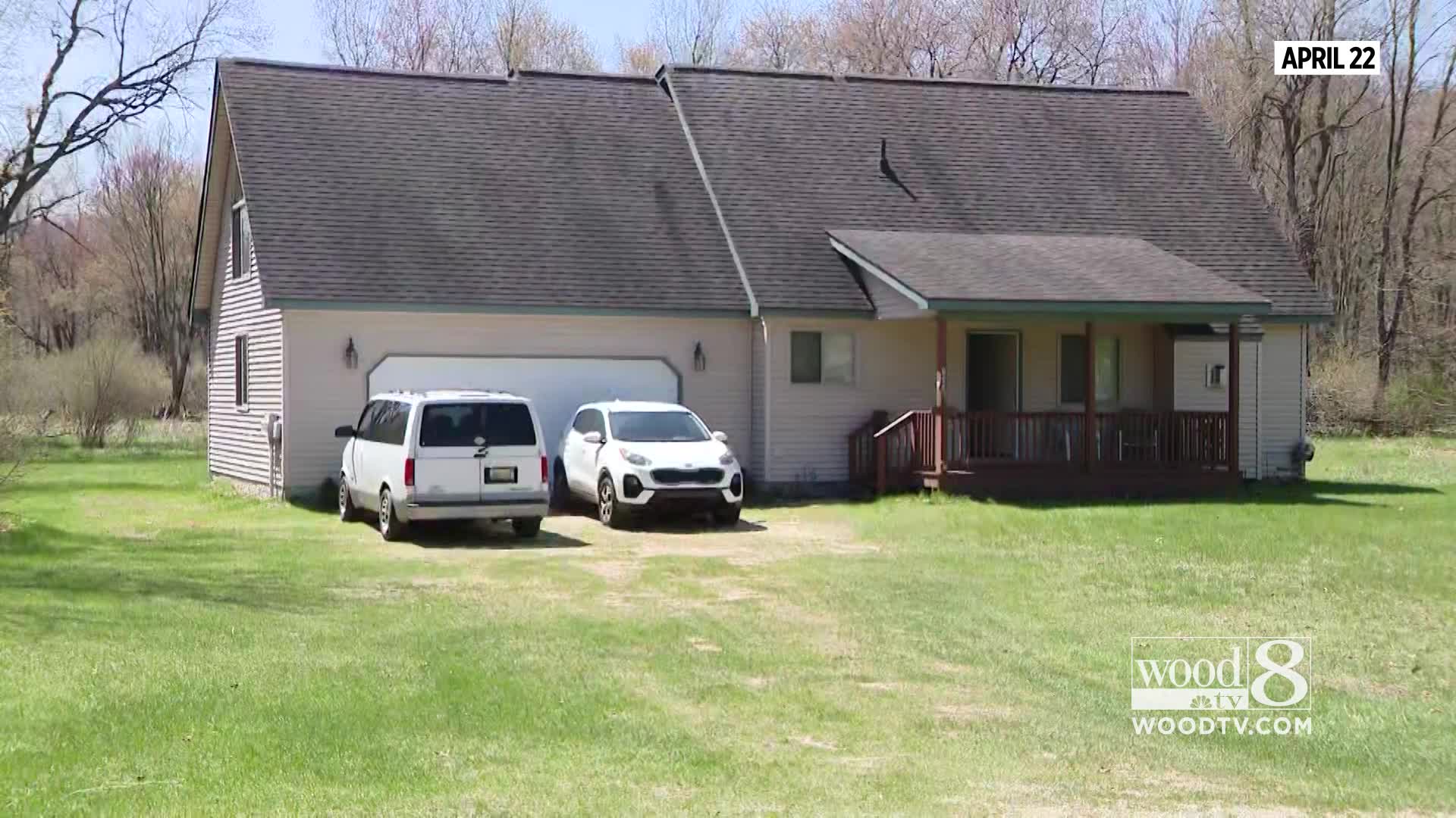 Sheriff: 3 dead in apparent murder-suicide in Canadian Lakes