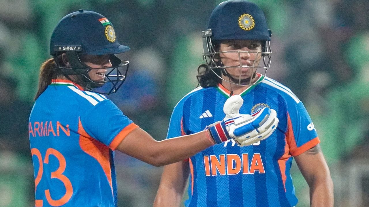 Image for IND W vs SA W: 28 चौके-छक्के, साउथ अफ्रीका में टीम इंडिया का तूफान, 20 ओवर में ठोके इतने रन