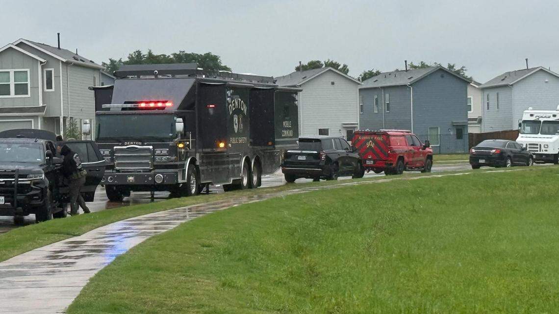 FBI hostage rescue team frees woman after 25-hour standoff at North ...