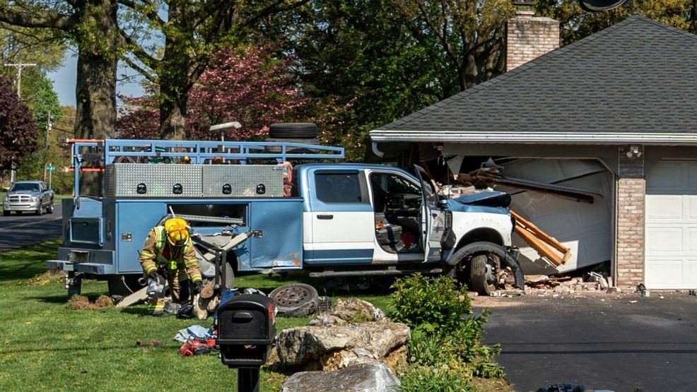 Person hurt, house damaged after 2-vehicle crash in Lancaster County ...
