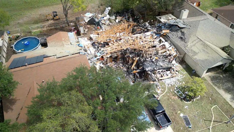 Two house explosions hours apart injure 5; CPS Energy finds gas leak ...