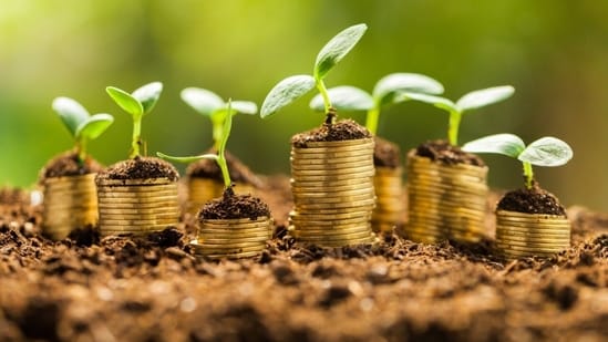 Career horoscope today for April 22, 2026: Astro tips for financial ...