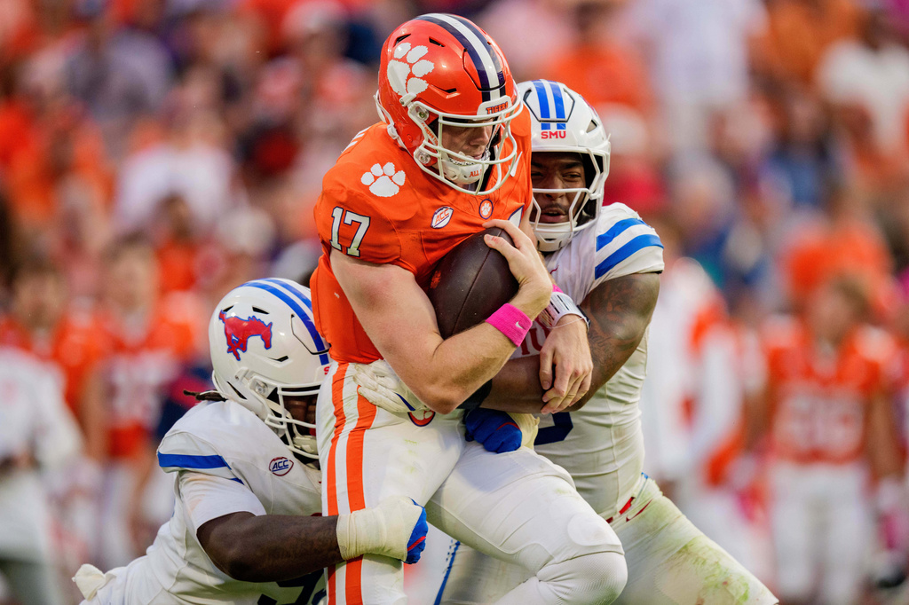 Here are 17 football players to watch next season in the ACC