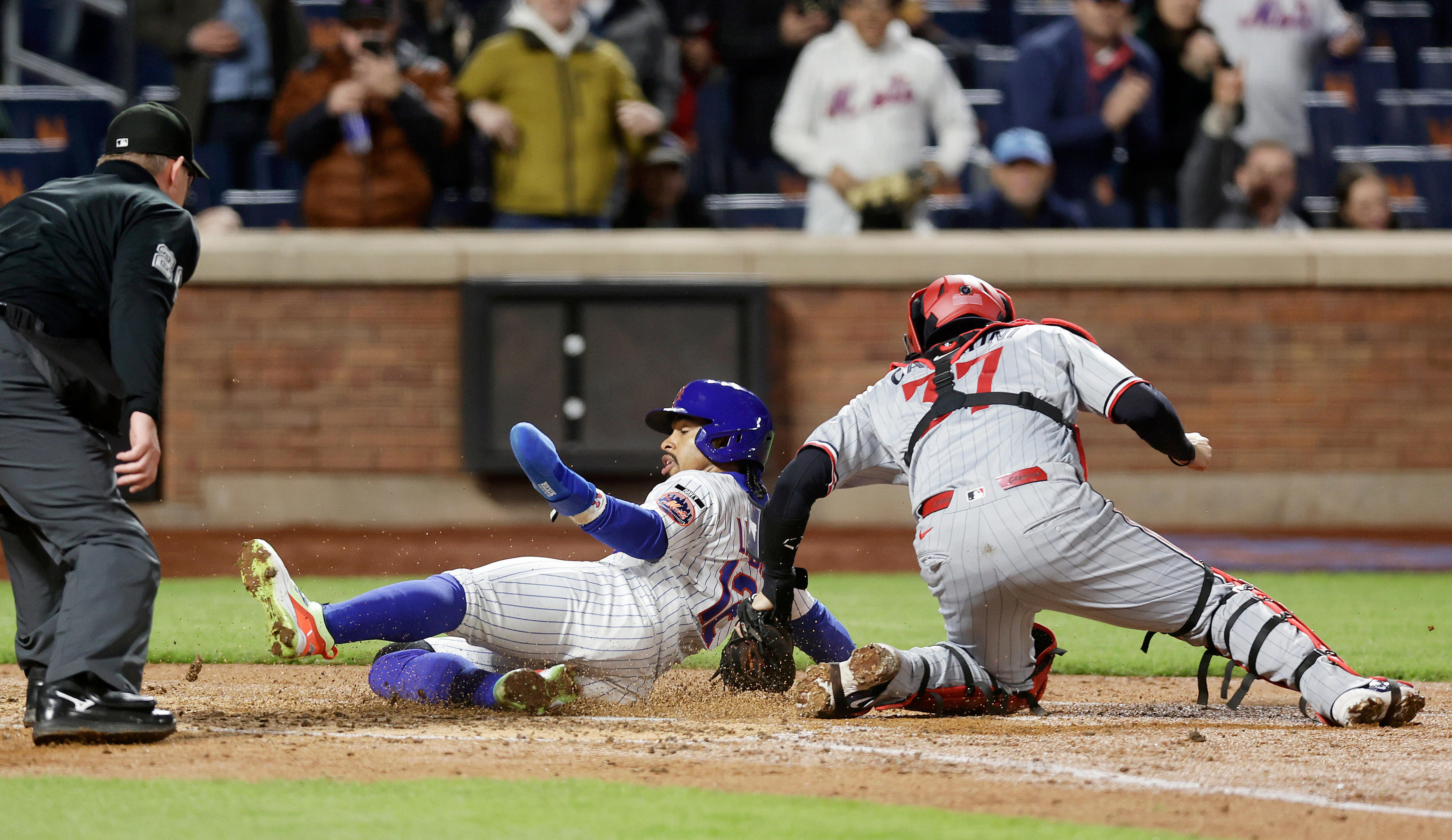 Francisco Lindor injury update: Mets star exits with left calf tightness