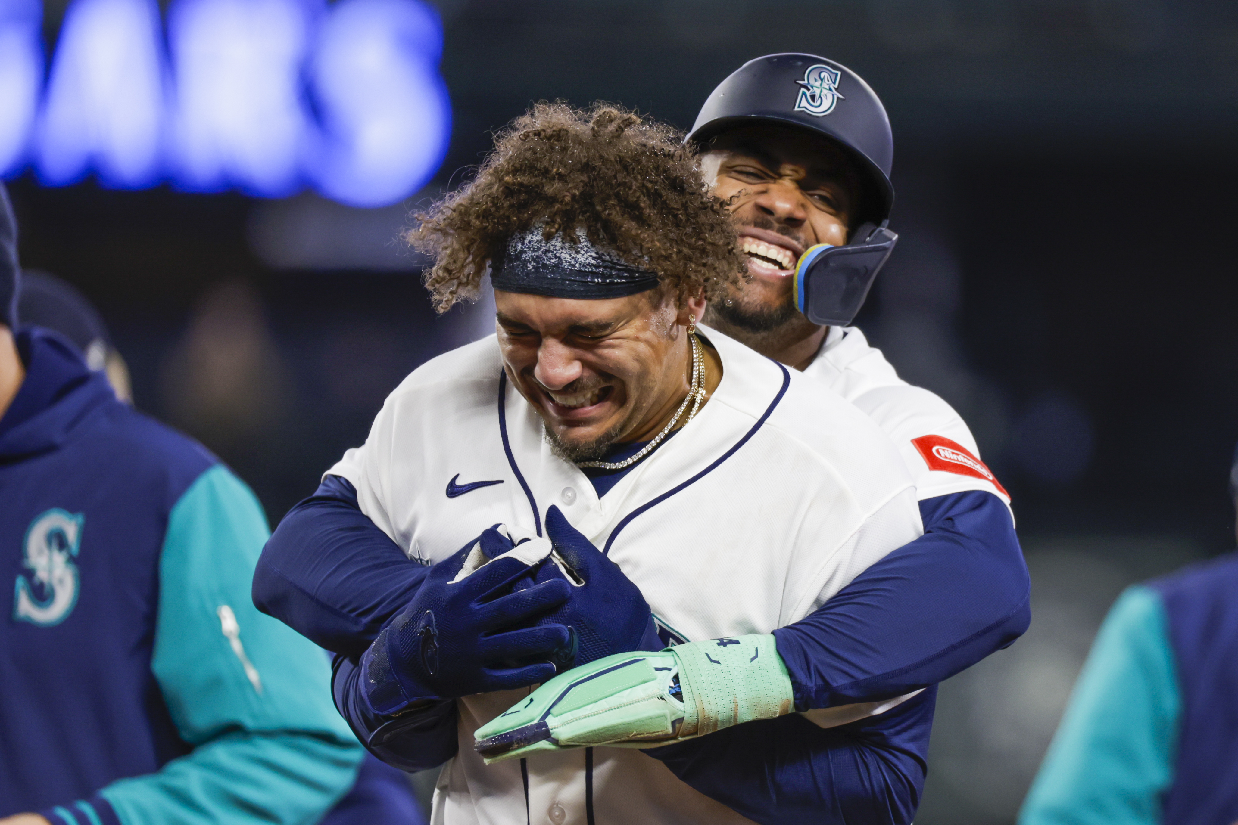Mariners are useful idiots, walk off series finale 5-4