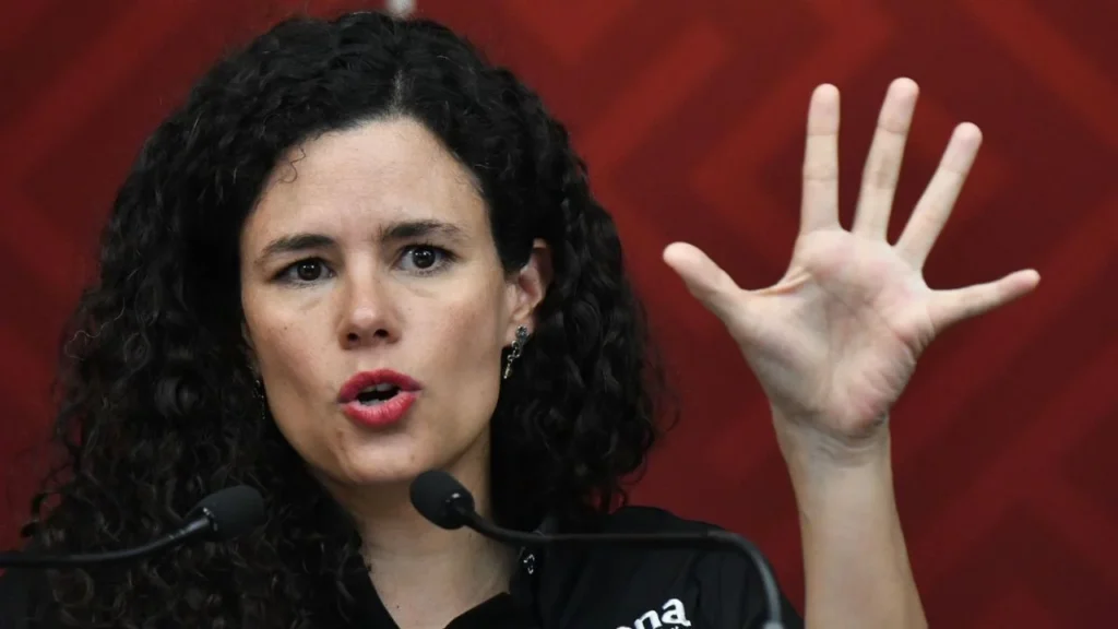 Luisa María Alcalde deja dirigencia de Morena, se incorpora a la ...