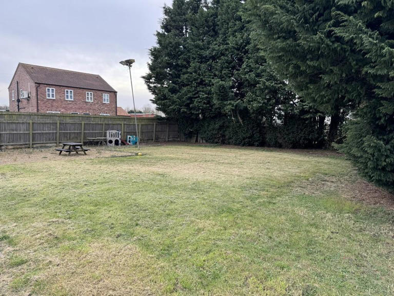 See inside historic 200-year-old village pub for sale near Whittlesey ...
