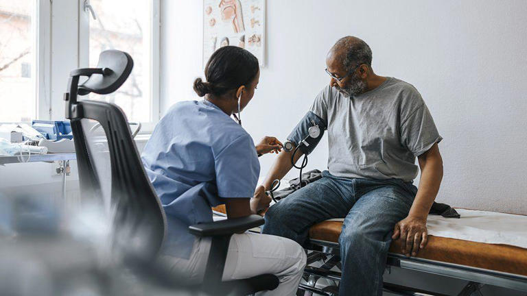 Seus efeitos para a diluição do sangue fizeram com que a aspirina fosse receitada para pessoas com alto risco de doenças cardiovasculares