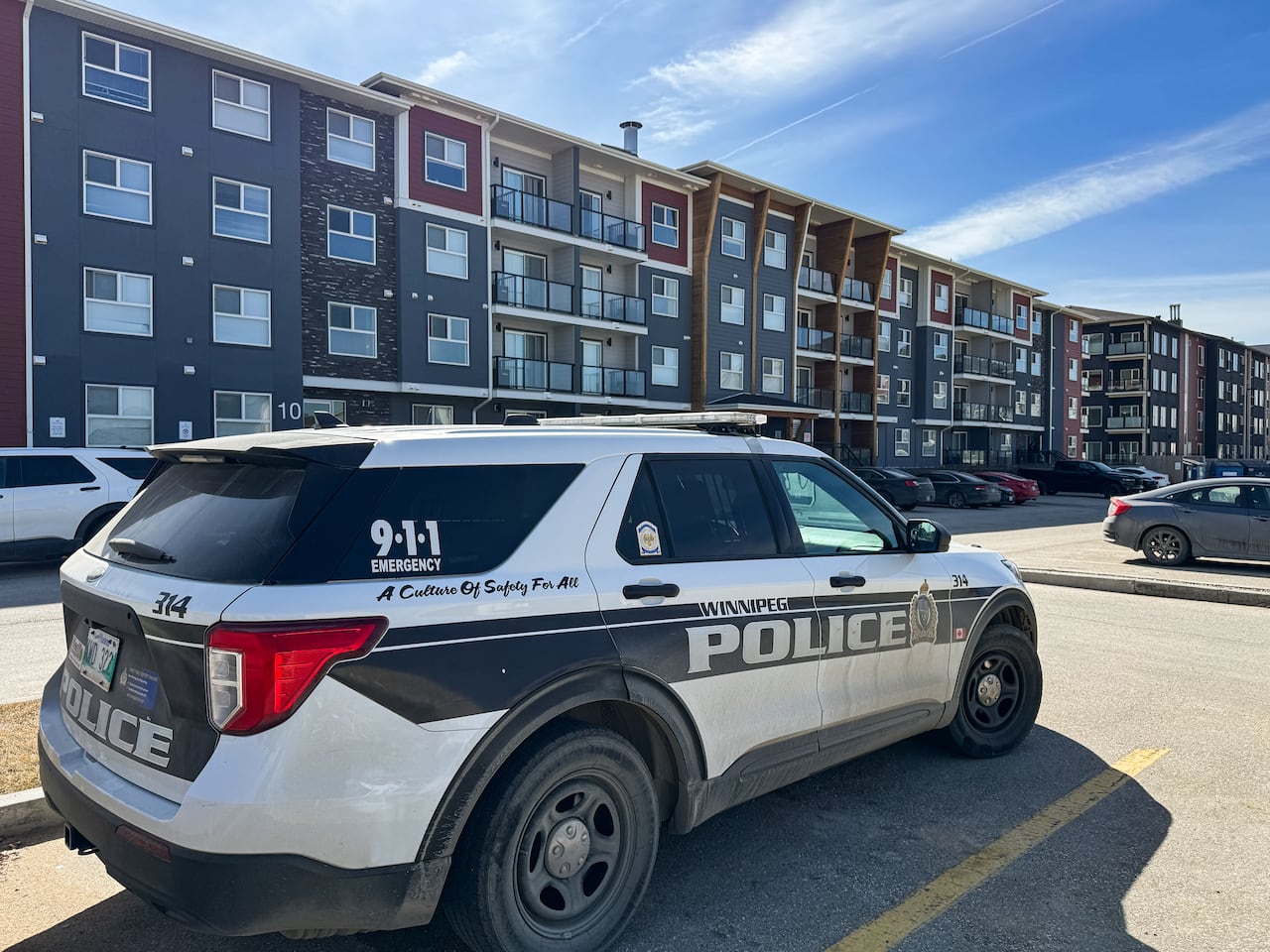 Man dead, woman stable after shooting at apartment complex: Winnipeg police