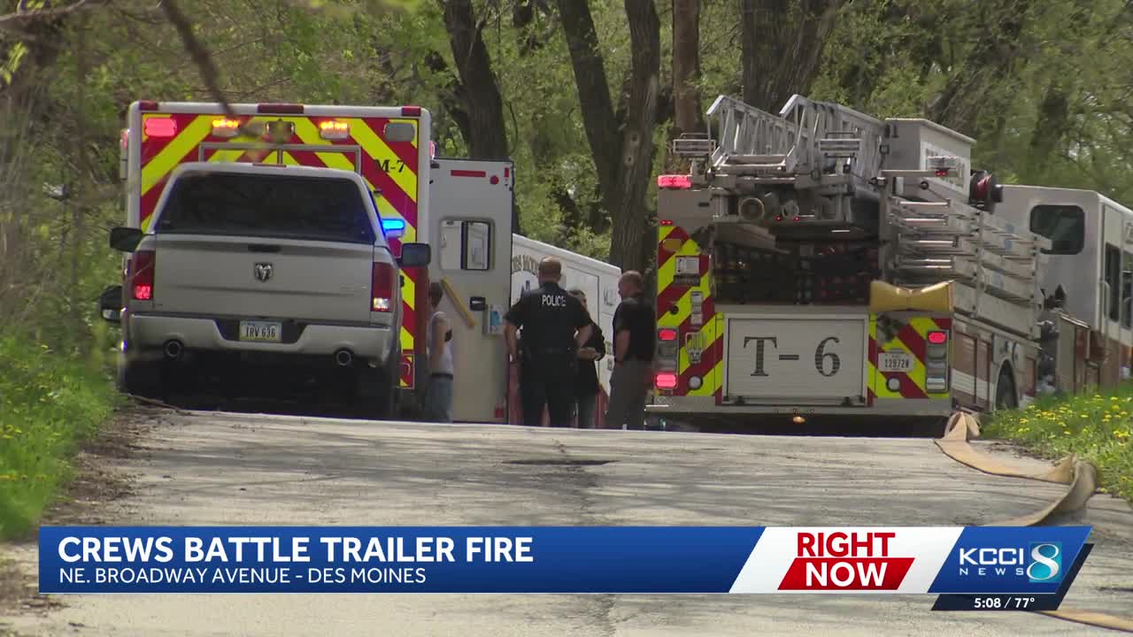 Two treated for smoke inhalation after mobile home fire on Des Moines ...