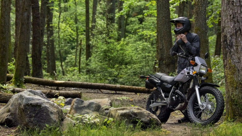 These 7 brand new motorcycles still haven't made the switch from carbs ...
