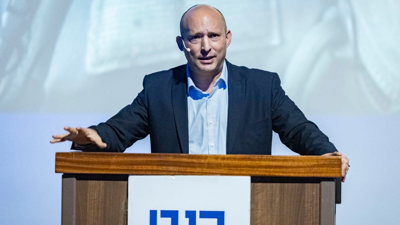 Bennett accidentally reveals identity of Shin Bet bodyguard, forced to ...