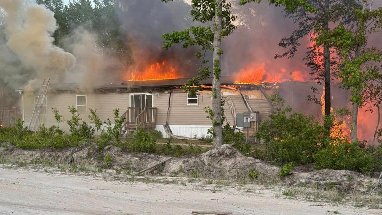 Toronto fire chief warns about lithium-ion battery risks after fire ...